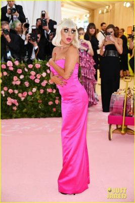  Met Gala 2019: Kun Lady Gaga Hämmästytti Meitä Kaikella Uudella ja Erikoisemmalla